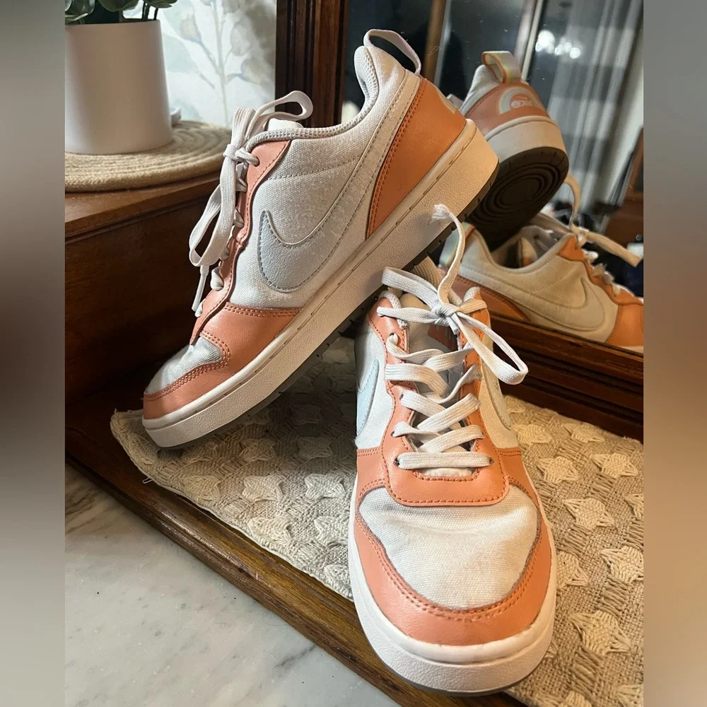 NIKE Court Borough Low‎ 2 SE Classic Sneakers Orange Teal White Girl's Size 6Y